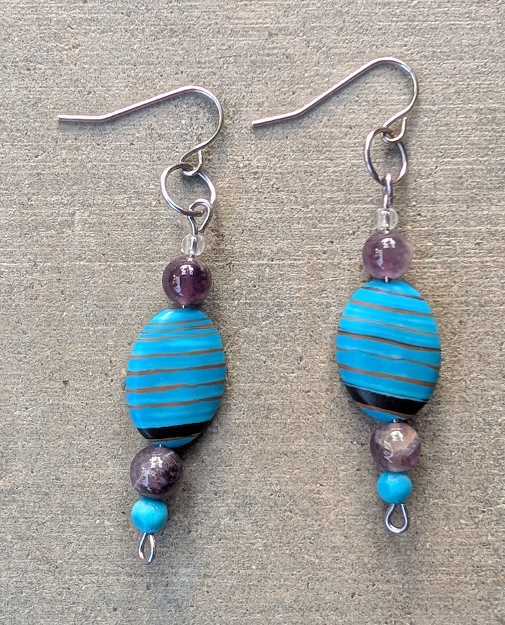vertical turquoise ovals